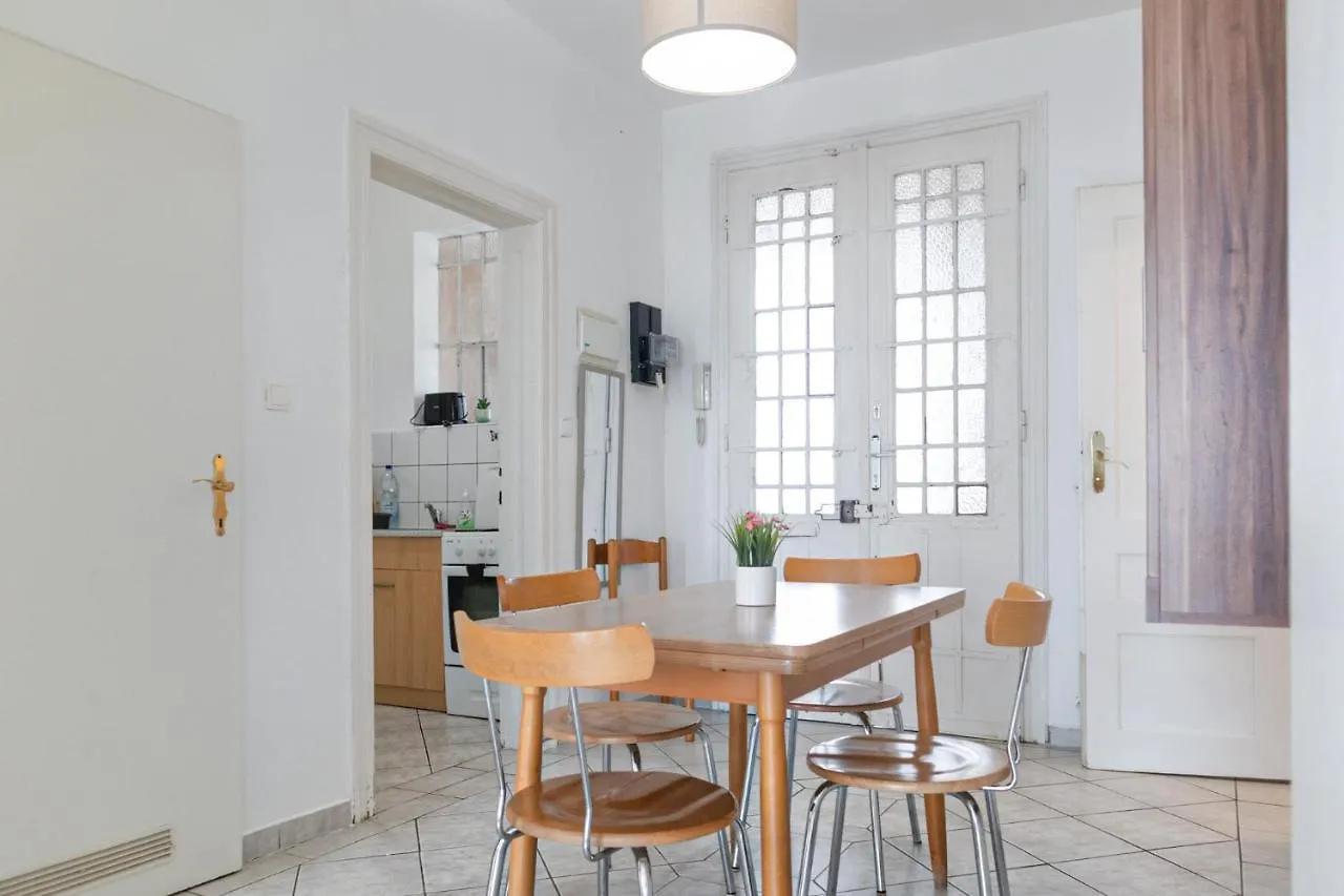 Stylish 2Br Apartment Near Matzleinsdorfer Platz Vienna
